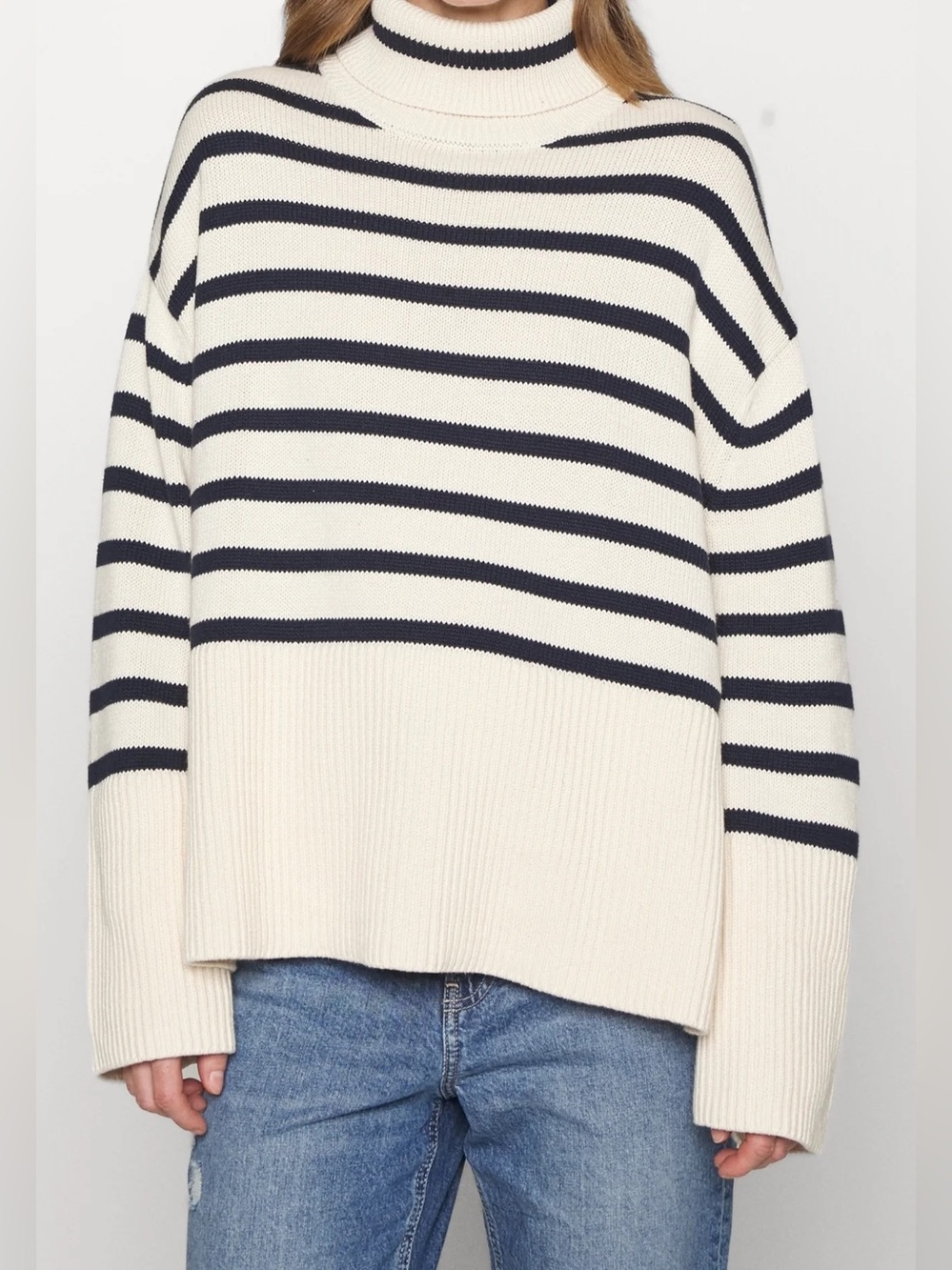 GAP Size XL 24/7 Split-Hem Turtleneck Knit Striped Sweater - Cream/Navy